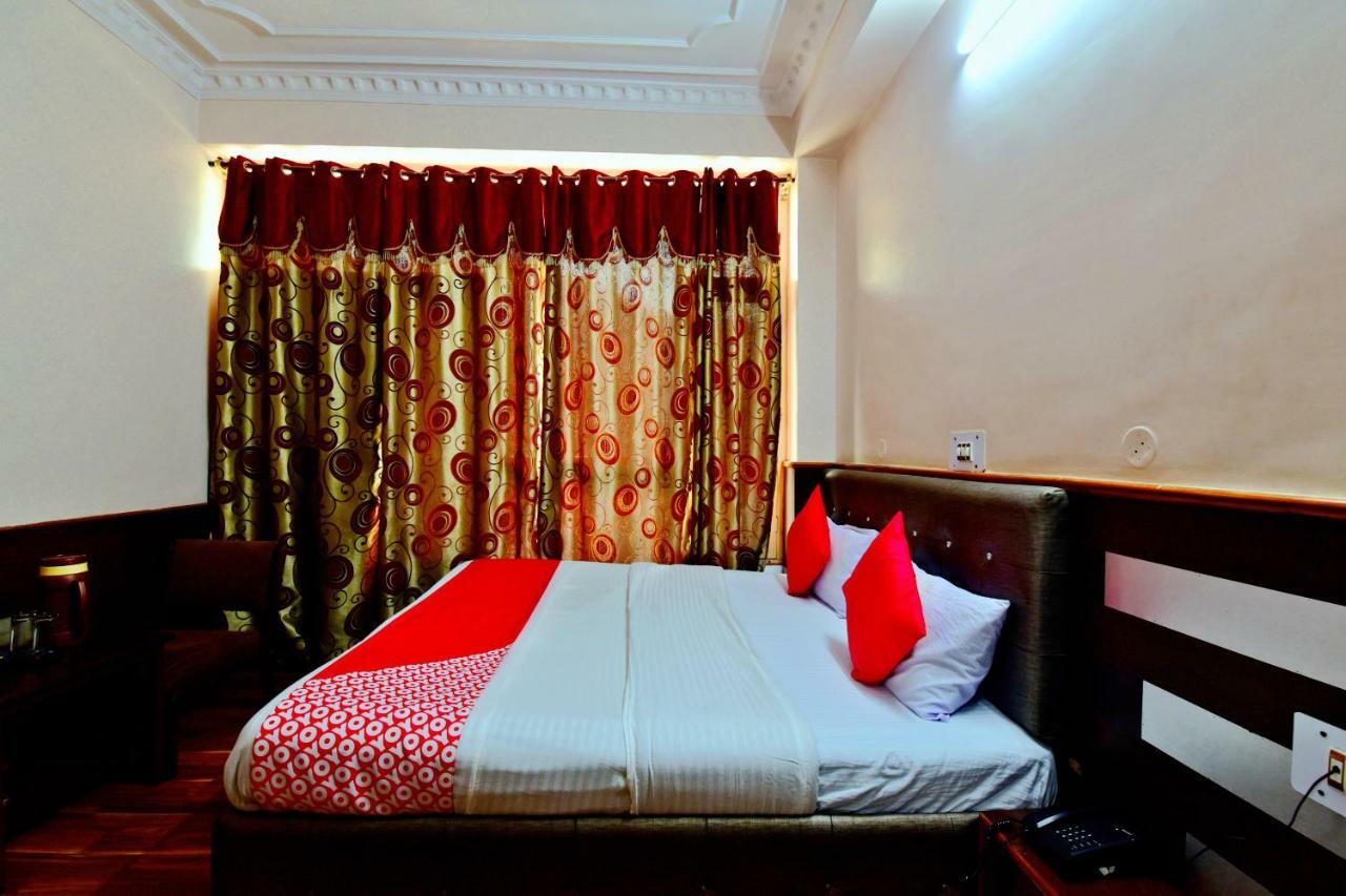 Oyo 26909 Hotel Paras Mandi Kültér fotó